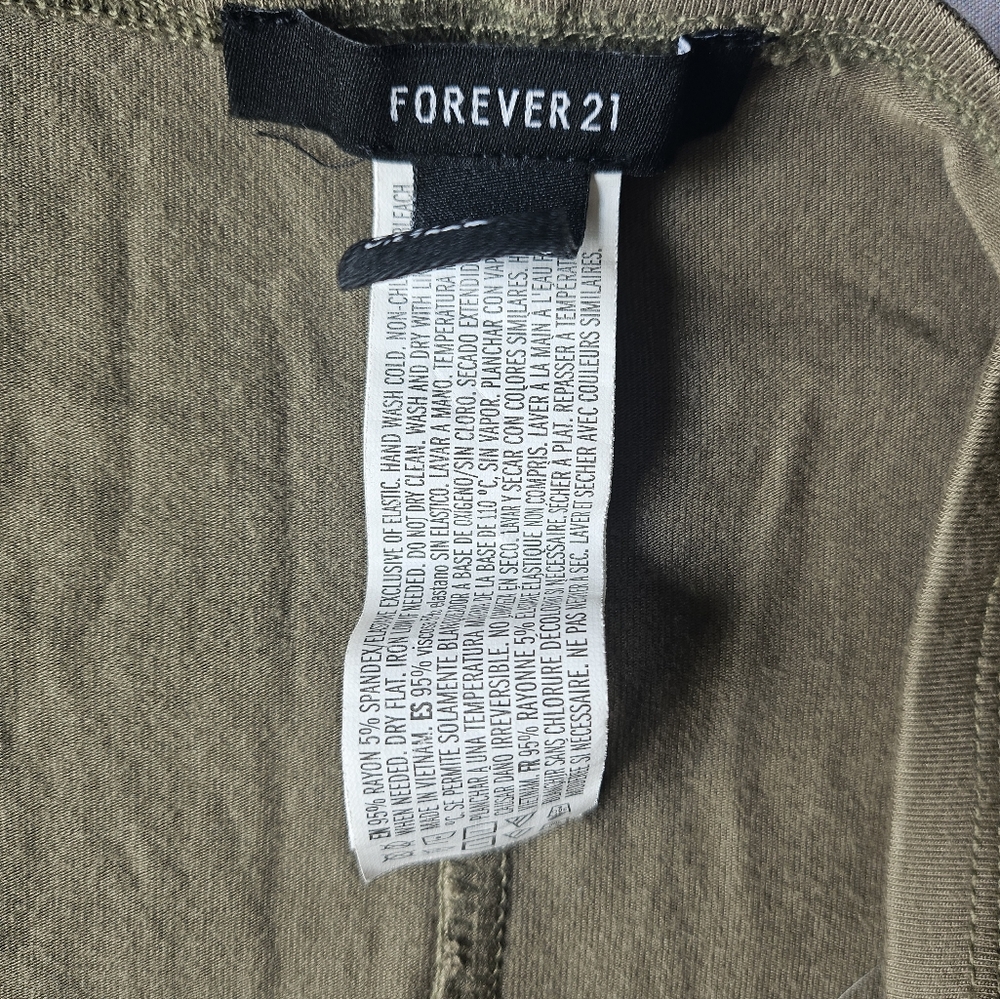 F21 Pencil Skirt - Picture 3 of 10